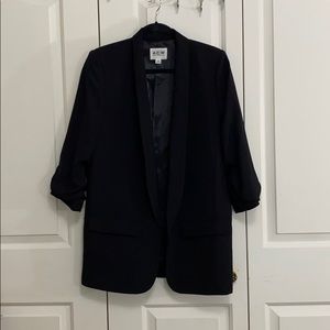 Ardene Woman’s Black Ruched Sleeve Blazer
